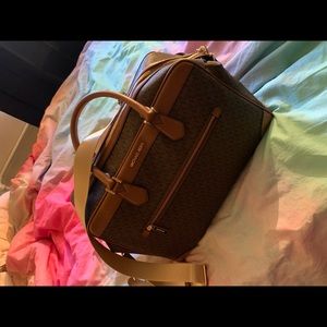 Michael Kors Lg Weekender 💼